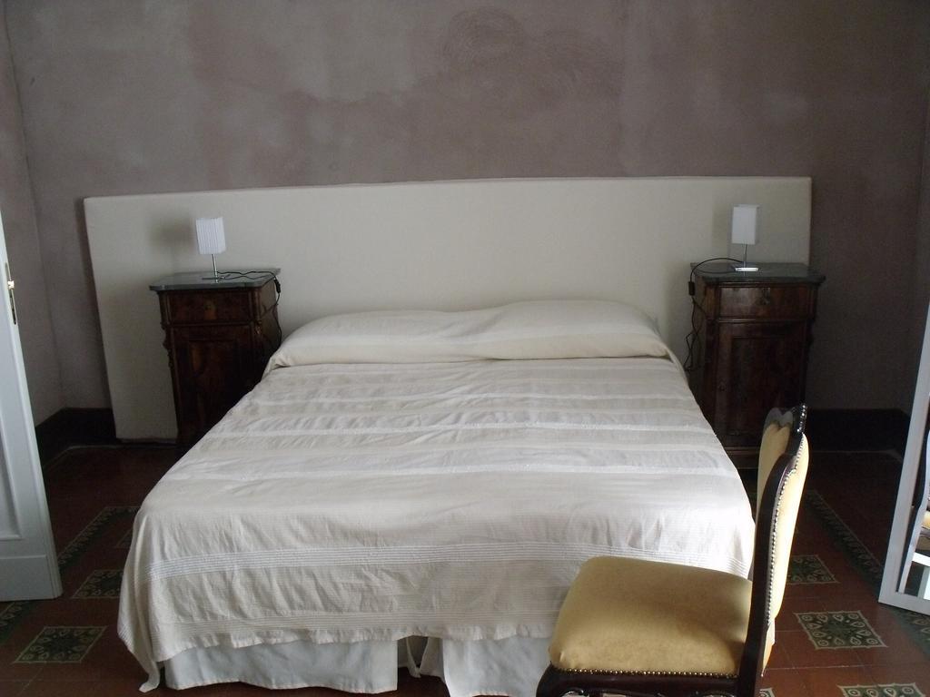 Hotel Domoikos Catania Zimmer foto