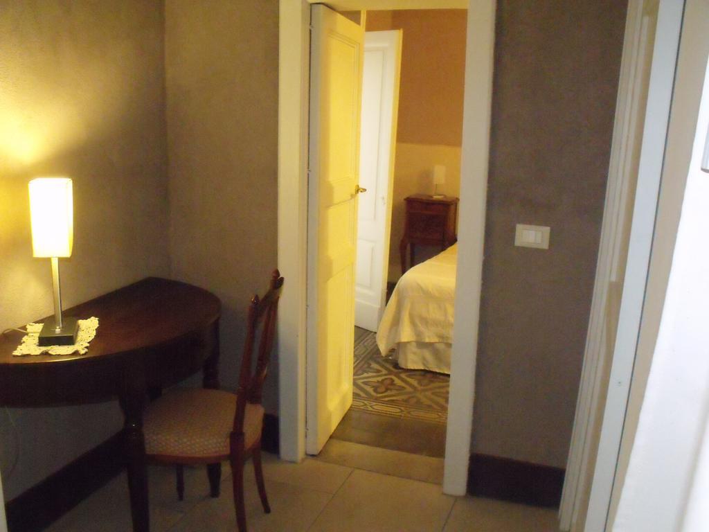 Hotel Domoikos Catania Zimmer foto